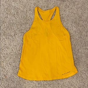 Under Armour tank